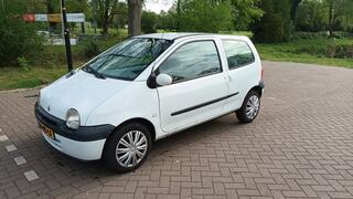 RENAULT TWINGO 1.2 Privil�ge Airco / Nieuwe Apk!