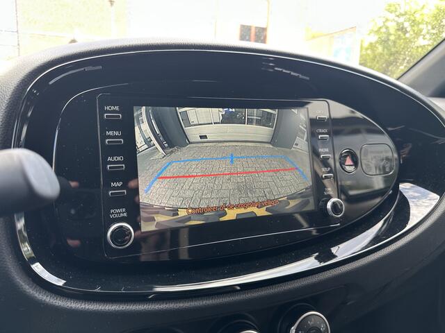 Toyota Aygo X 1.0 VVT-i MT Pulse All-in Prijs Airco/Stoelverwarming/Camera/Two-tone Eurorepar