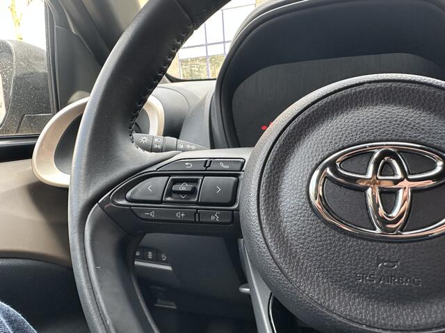 Toyota Aygo X 1.0 VVT-i MT Pulse All-in Prijs Airco/Stoelverwarming/Camera/Two-tone Eurorepar