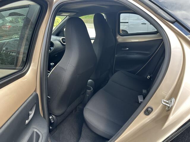 Toyota Aygo X 1.0 VVT-i MT Pulse All-in Prijs Airco/Stoelverwarming/Camera/Two-tone Eurorepar