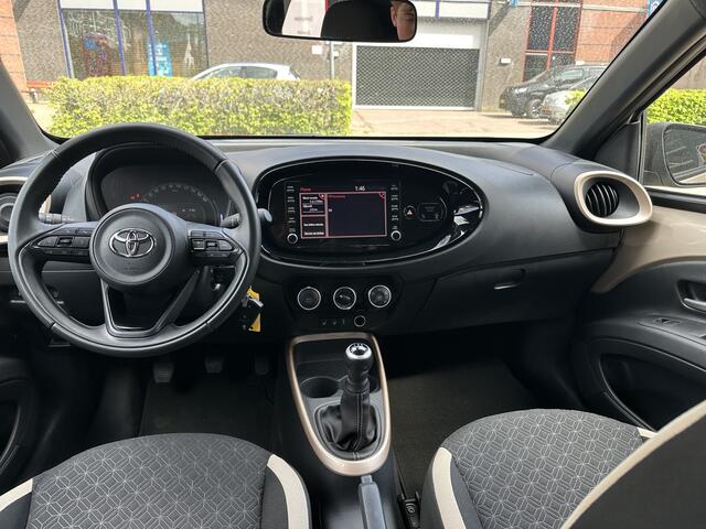 Toyota Aygo X 1.0 VVT-i MT Pulse All-in Prijs Airco/Stoelverwarming/Camera/Two-tone Eurorepar