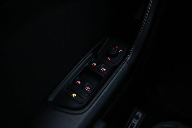 Audi A1 Sportback 30 TFSI S edition | Cruise control | Stoelverwarming | Parkeersensor achter | Audi sound | App connect | Virtual cockpit