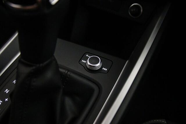 Audi A1 Sportback 30 TFSI S edition | Cruise control | Stoelverwarming | Parkeersensor achter | Audi sound | App connect | Virtual cockpit