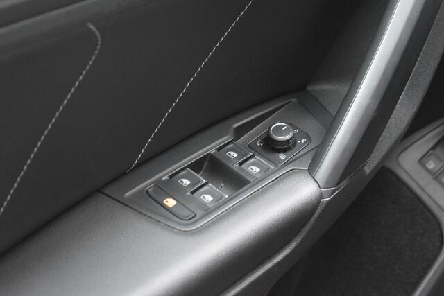 Volkswagen Tiguan 1.4 TSI eHybrid R-Line PANODAK LED VIRTUAL