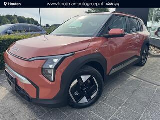 KIA EV3 Plus 81.4 kWh , Snel Leverbaar!, Inclusief 3000 Euro Inruilpremie, Complete Uitvoering!, Voorraadkorting!