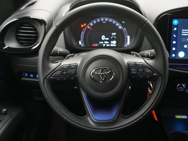 Toyota Aygo X 1.0 VVT-i S-CVT Envy | Cabriodak | Parkeersensoren v+a | Navigatie |