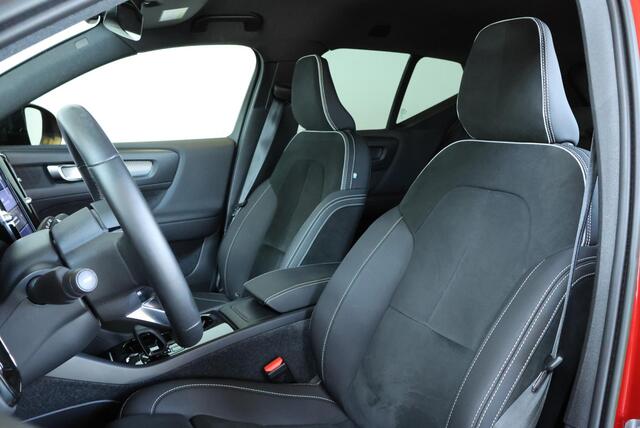 Volvo XC40 Recharge Plus | Dealeronderhouden | Google Infotainment | 4-Seizoenenbanden | Parkeercamera | Parkeersensoren voor + achter | Comfortstoelen | 95