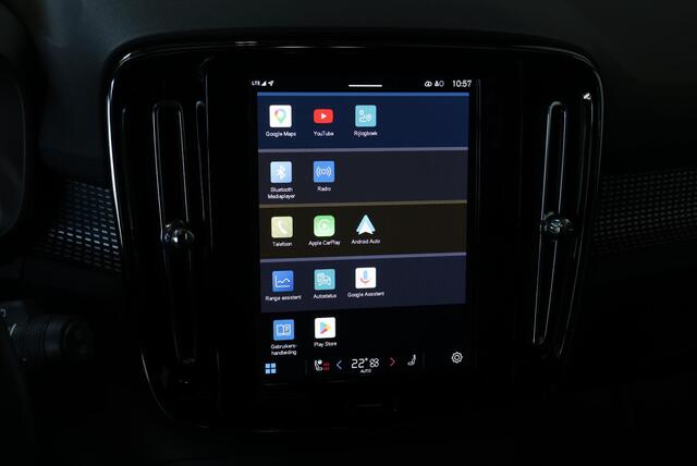 Volvo XC40 Recharge Plus | Dealeronderhouden | Google Infotainment | 4-Seizoenenbanden | Parkeercamera | Parkeersensoren voor + achter | Comfortstoelen | 95