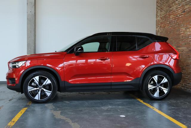 Volvo XC40 Recharge Plus | Dealeronderhouden | Google Infotainment | 4-Seizoenenbanden | Parkeercamera | Parkeersensoren voor + achter | Comfortstoelen | 95