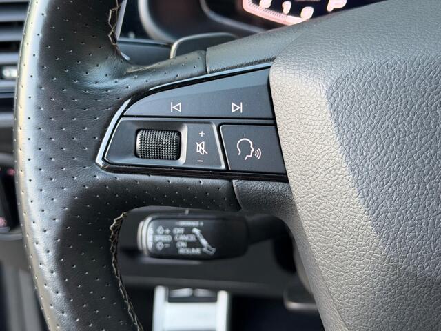 Seat Leon 2.0 TSI CUPRA 300 Performance 4Drive Brembo Virtual Pano Schalen