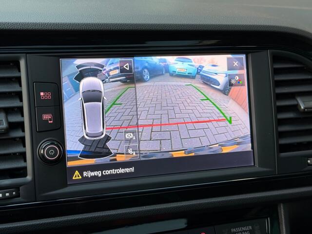 Seat Leon 2.0 TSI CUPRA 300 Performance 4Drive Brembo Virtual Pano Schalen