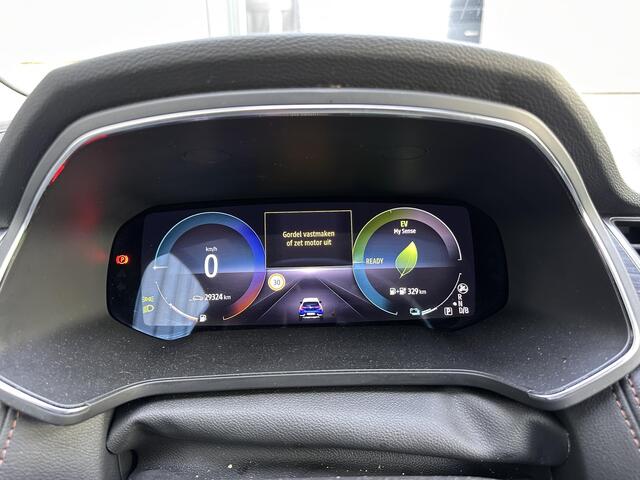 Renault Captur 1.6 E-Tech Plug-in Hybrid 160 Initiale Paris | TWO TONE | Leder | stuur/stoelverwarming | DAB Ontvanger |