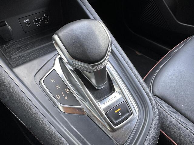 Renault Captur 1.6 E-Tech Plug-in Hybrid 160 Initiale Paris | TWO TONE | Leder | stuur/stoelverwarming | DAB Ontvanger |