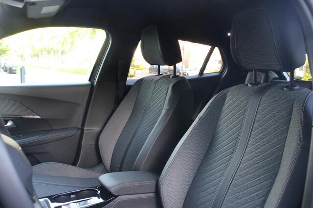 Peugeot 2008 1.2 PureTech 100 Allure