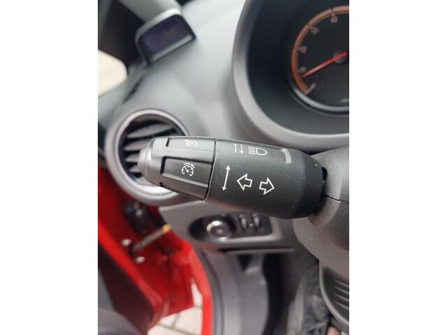 Opel Corsa 1200i 16V 5 DEURS Cruise Controle AIRCO