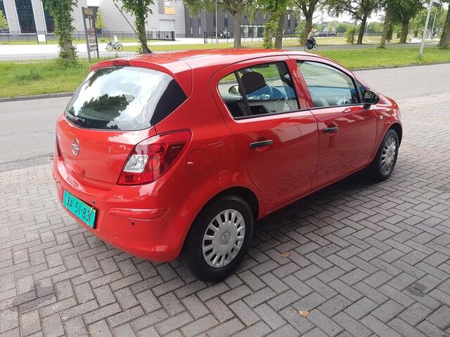 Opel Corsa 1200i 16V 5 DEURS Cruise Controle AIRCO