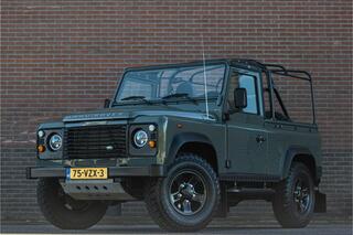 LAND ROVER DEFENDER 2.4 TD Soft Top 90 E, 78.000km NAP, Origineel NL, Trekhaak, Elektrische ramen, Radio/CD, Centrale vergrendeling.
