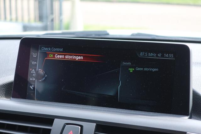BMW 1-Serie 118i Centennial High Executive. DealerOH_LED_1eEigenaar_M-pakket_PDC_Schuifdak.