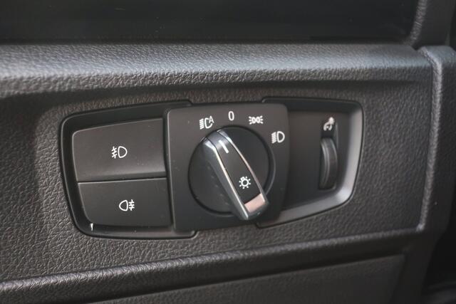 BMW 1-Serie 118i Centennial High Executive. DealerOH_LED_1eEigenaar_M-pakket_PDC_Schuifdak.