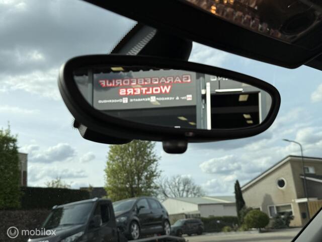 BMW 1-Serie Cabrio 118i High Executive BRUIN LEDER AUTOMAAT