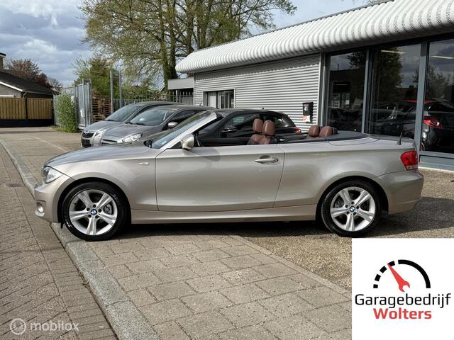 BMW 1-Serie Cabrio 118i High Executive BRUIN LEDER AUTOMAAT