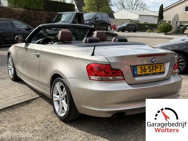 BMW 1-Serie Cabrio 118i High Executive BRUIN LEDER AUTOMAAT