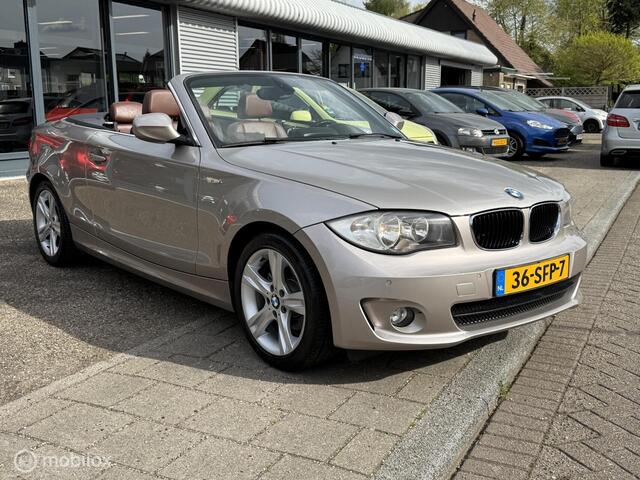 BMW 1-Serie Cabrio 118i High Executive BRUIN LEDER AUTOMAAT
