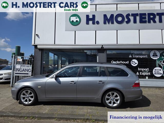 BMW 5-Serie Touring 523i Stationwagen Nette auto let op defect Bj.2009 Full Options AUTOMAAT moter rookt