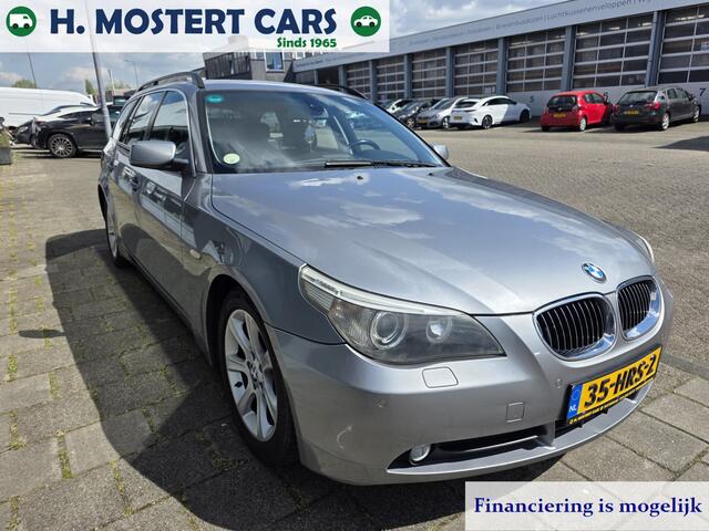 BMW 5-Serie Touring 523i Stationwagen Nette auto let op defect Bj.2009 Full Options AUTOMAAT moter rookt