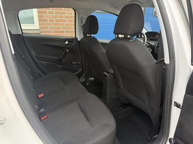 Peugeot 208 1.2 PureTech Blue Lion | NAP | Distributie vv | Led |