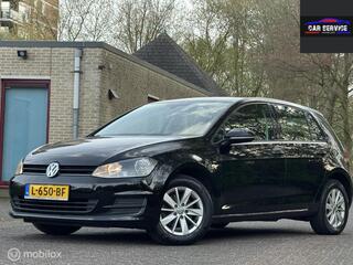 Volkswagen Golf VII