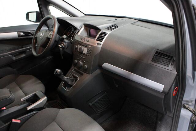 Opel Zafira 1.8 Essentia