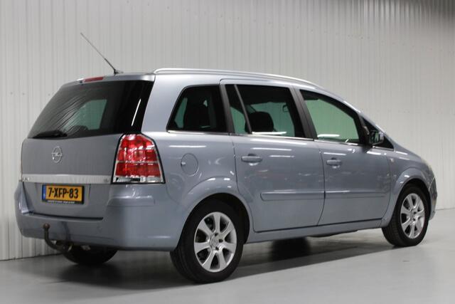 Opel Zafira 1.8 Essentia