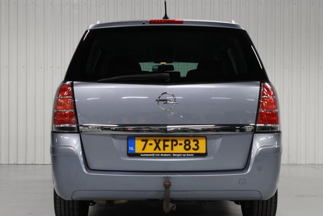 Opel Zafira 1.8 Essentia