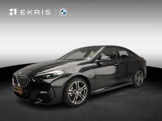 BMW 2-SERIE Gran Coupe 218i Handbak !! | M-Sportpakket | LED | Navigatie | M-Zetels | Stoelverwarming | DAB | Harman-kardon sound | Alu 18 inch