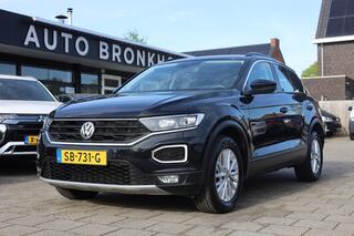 VOLKSWAGEN T-Roc 1.5 TSI STYLE I TREKHAAK I CARPLAY I ADAPTIEF CC