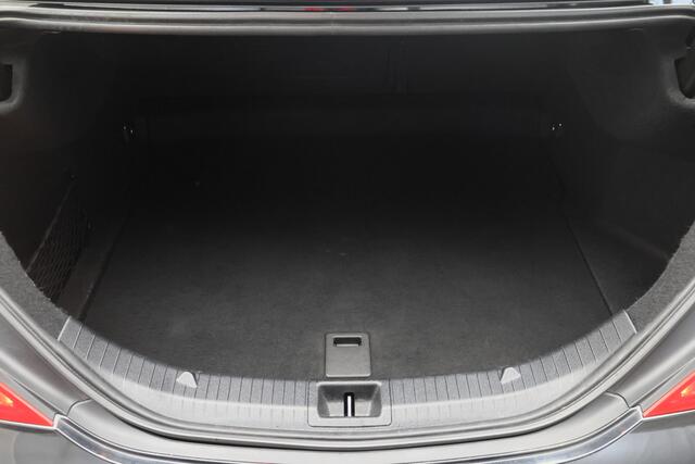 Mercedes-Benz CLA-Klasse 180 Ambition AMG-Line Automaat Xenon, Navigatie, Cruise, PDC, 18