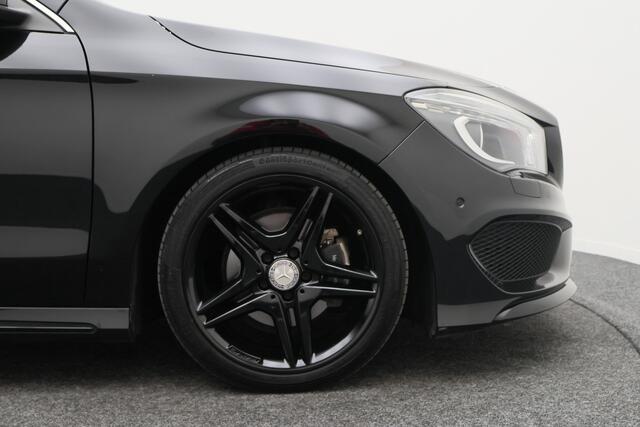 Mercedes-Benz CLA-Klasse 180 Ambition AMG-Line Automaat Xenon, Navigatie, Cruise, PDC, 18