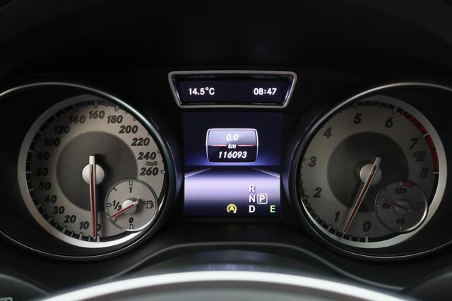 Mercedes-Benz CLA-Klasse 180 Ambition AMG-Line Automaat Xenon, Navigatie, Cruise, PDC, 18