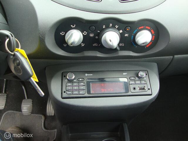 Renault Twingo 1.2 16V Dynamique