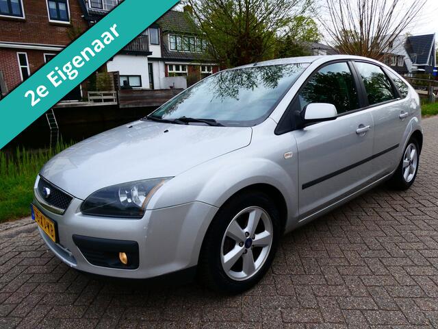 Ford Focus 1.6-16V Automaat 101pk 2e eig. 5-deurs Airco Cruise Trekhaak