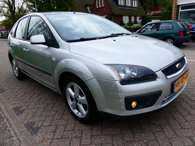 Ford Focus 1.6-16V Automaat 101pk 2e eig. 5-deurs Airco Cruise Trekhaak