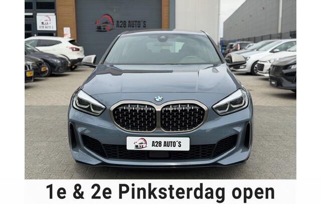 BMW 1-Serie M135i xDrive Executive | Head up CarPlay| Automaat | NAP | Garantie