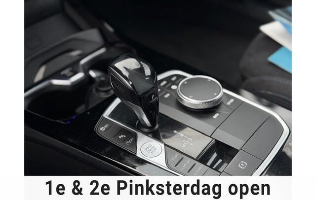 BMW 1-Serie M135i xDrive Executive | Head up CarPlay| Automaat | NAP | Garantie