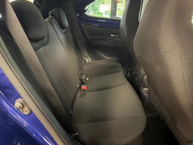 Toyota Aygo X 1.0 VVT-i S-CVT Envy AUT. AIRCO CAMERA BLUETOOTH STOELVERWARMING START/STOP CRUISE LANE-ASSIST