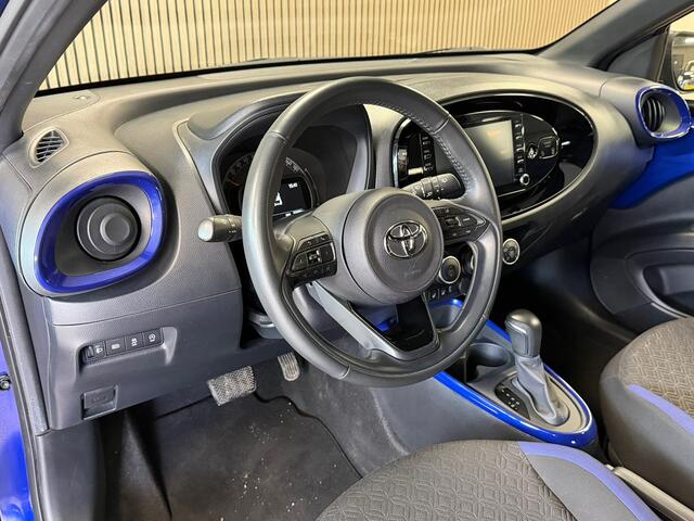 Toyota Aygo X 1.0 VVT-i S-CVT Envy AUT. AIRCO CAMERA BLUETOOTH STOELVERWARMING START/STOP CRUISE LANE-ASSIST
