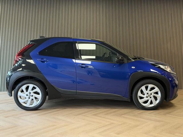 Toyota Aygo X 1.0 VVT-i S-CVT Envy AUT. AIRCO CAMERA BLUETOOTH STOELVERWARMING START/STOP CRUISE LANE-ASSIST