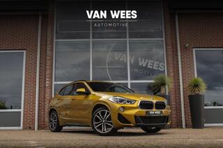 BMW X2 sDrive18i High Executive M-sport | 2e eigenaar | Driving Assistant | Panoramadak | 19 inch | Keyless entry | Head-up | Shadow line | HiFi audio | Stoelverwarming | Alcantara