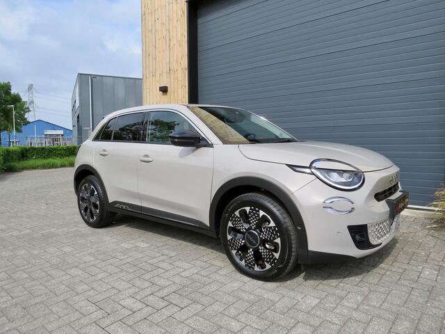 Fiat 600 600e La Prima 54 kWh Full option Leder Stoelmassage