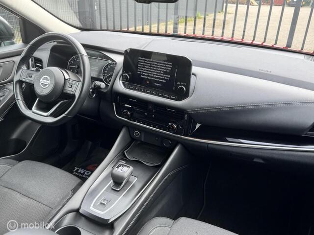 Nissan Qashqai 1.3 MHEV Hybride Xtronic N-Connecta Two-Tone